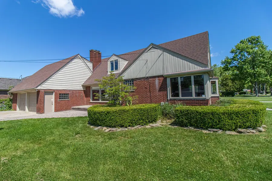 30007 Maison Street, Saint Clair Shores, MI 48082 - #3