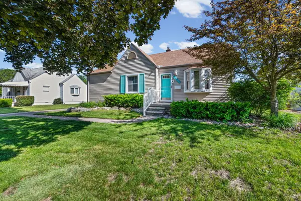 29932 John Hauk Street, GardenCity, MI 48135