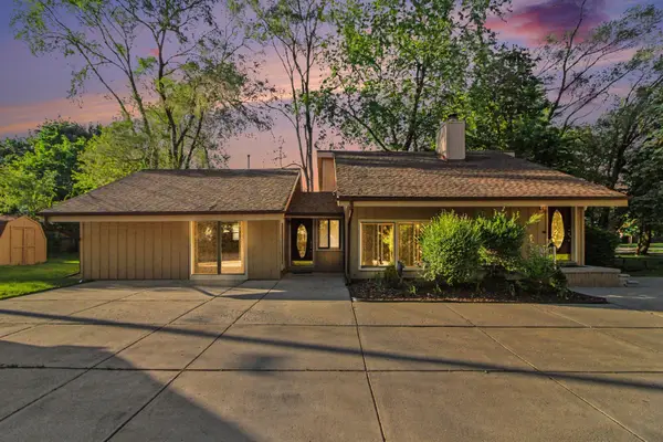 9425 Lamont Street, Livonia, MI 48150