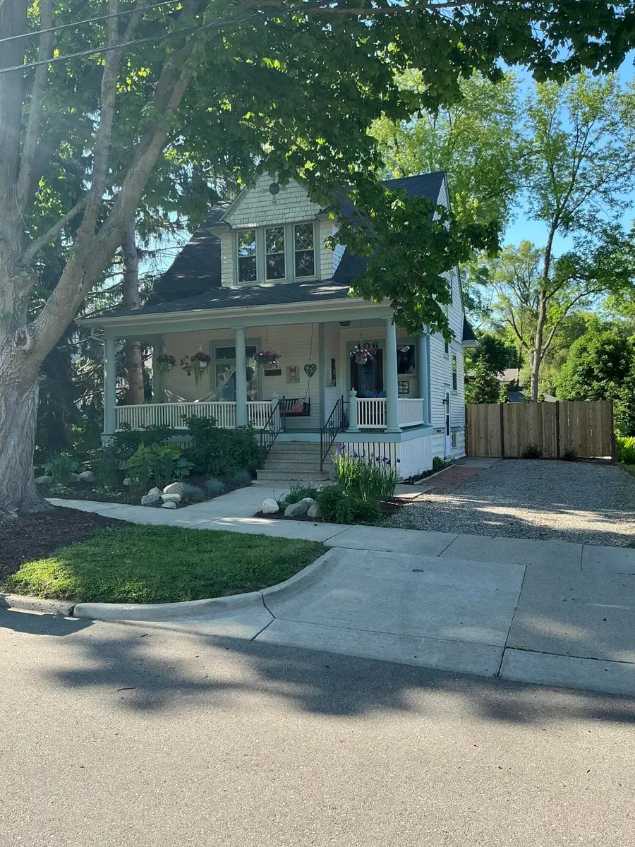 406 Hiscock Street, Ann Arbor, MI 48103 - #3
