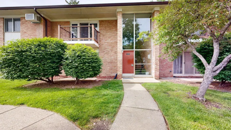 1225 Island Drive Unit: 103, Ann Arbor, MI 48105 - #2
