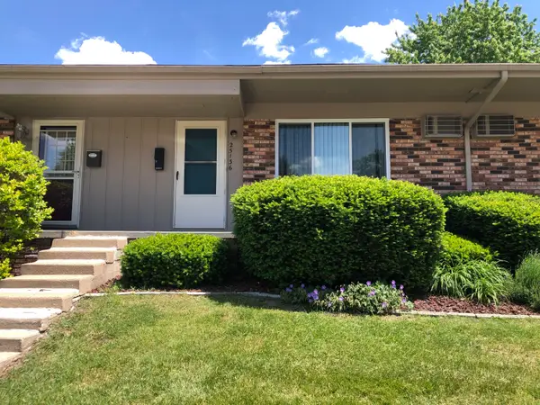 25136 Potomac Drive, SouthLyon, MI 48178