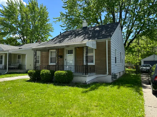 19348 Washtenaw Street, HarperWoods, MI 48225