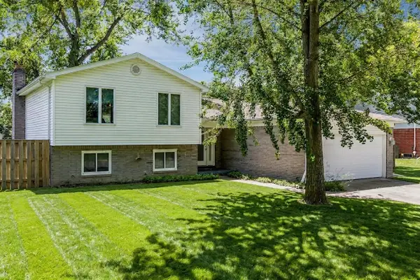 403 Lexington Drive, Saline, MI 48176