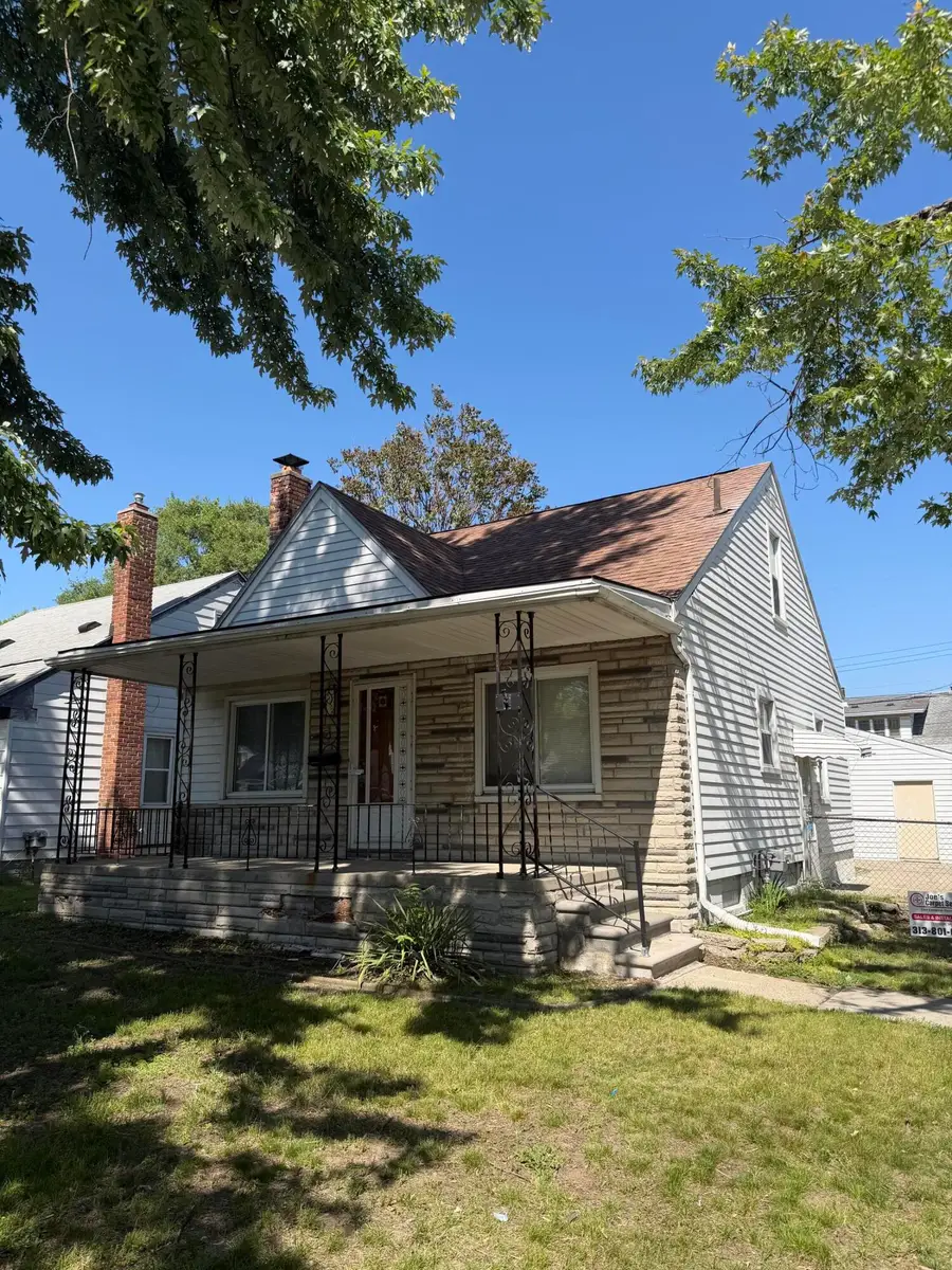 21004 Syracuse Avenue, Warren, MI 48091 - #2