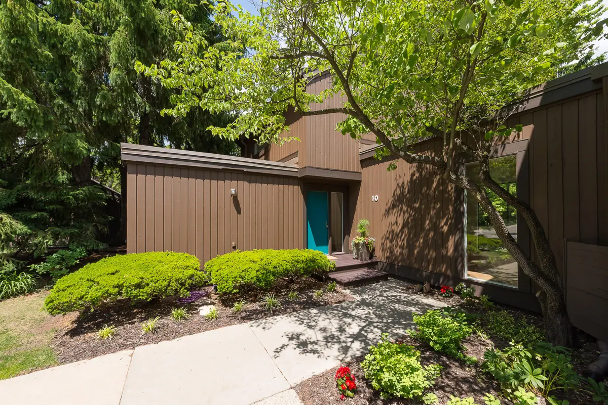 10 Westbury Court, Ann Arbor, MI 48105 - #1