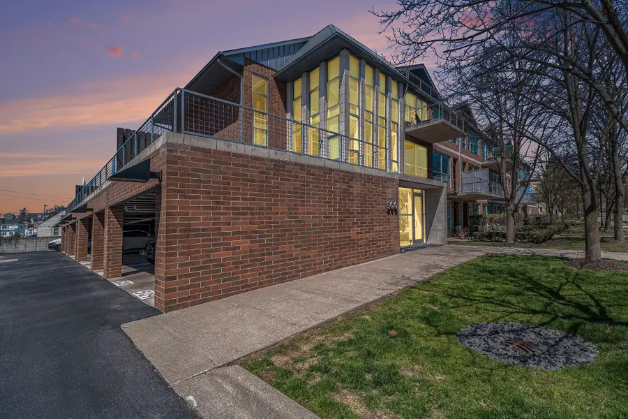 300 Hamilton Street Unit: 204, Plymouth, MI 48170 - #2