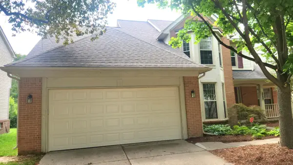 2987 Leslie Park Circle, AnnArbor, MI 48105