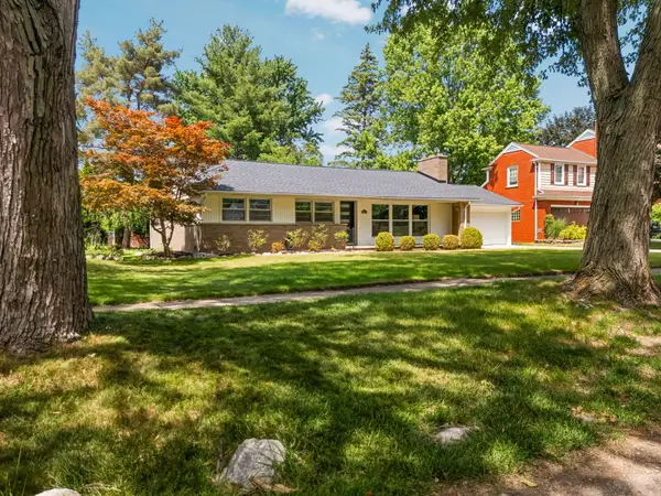 18910 Devonshire Street, BeverlyHills, MI 48025