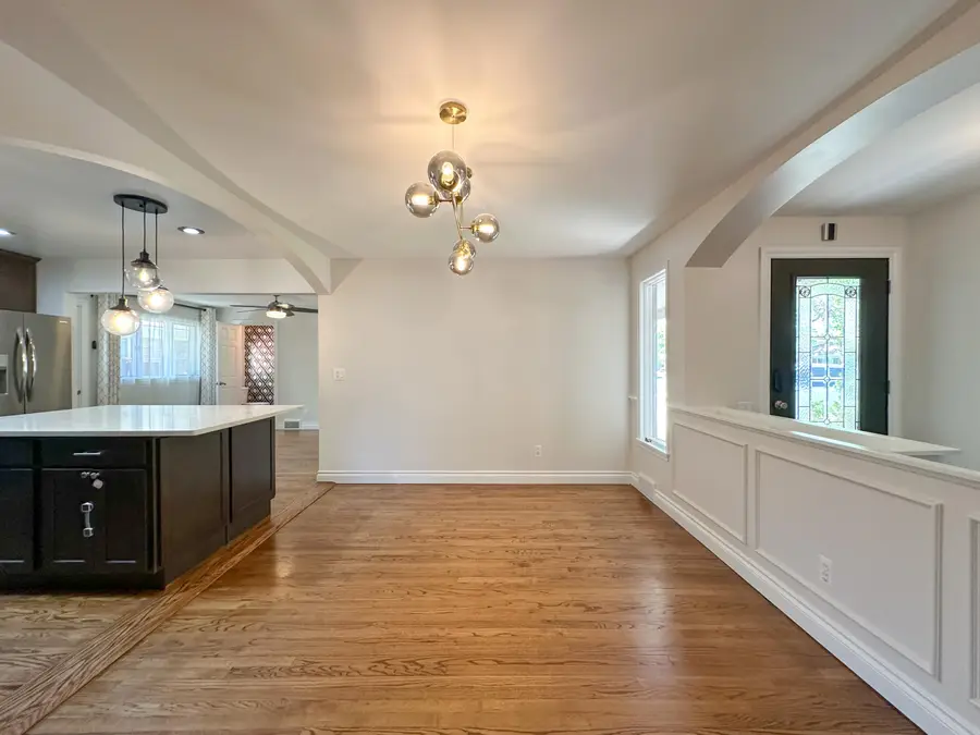 21203 River Road, Grosse Pointe Woods, MI 48236 - #3