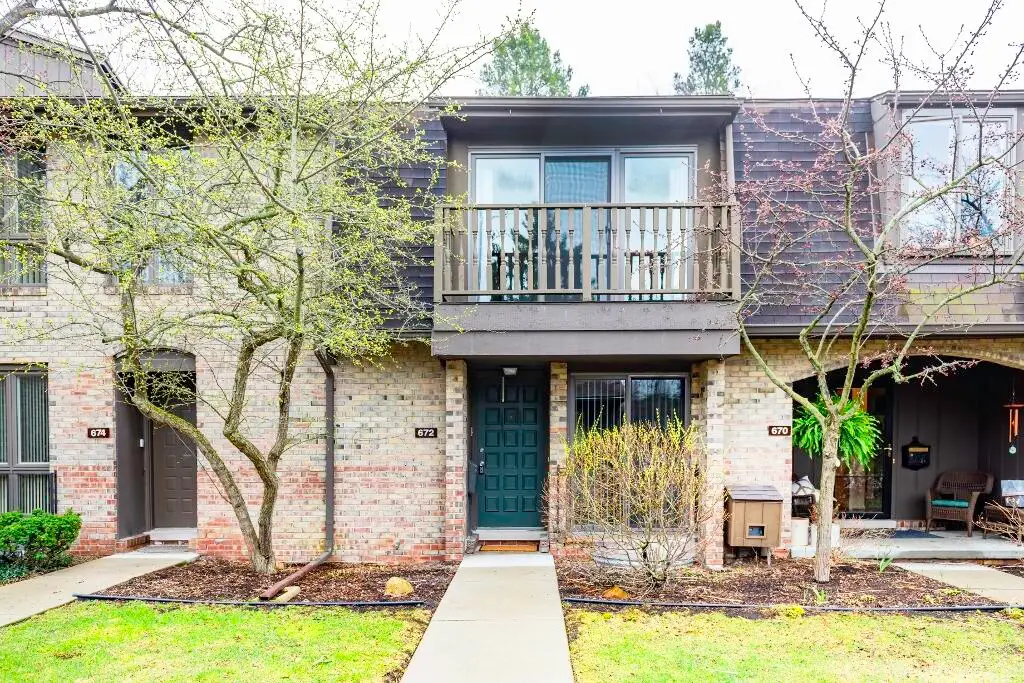 672 Greenhills Drive, Ann Arbor, MI 48105 - #1