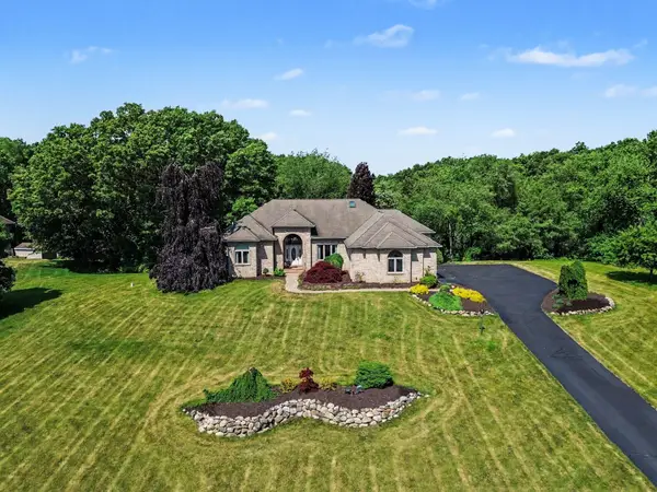 888 Ridge Road, Chelsea, MI 48118