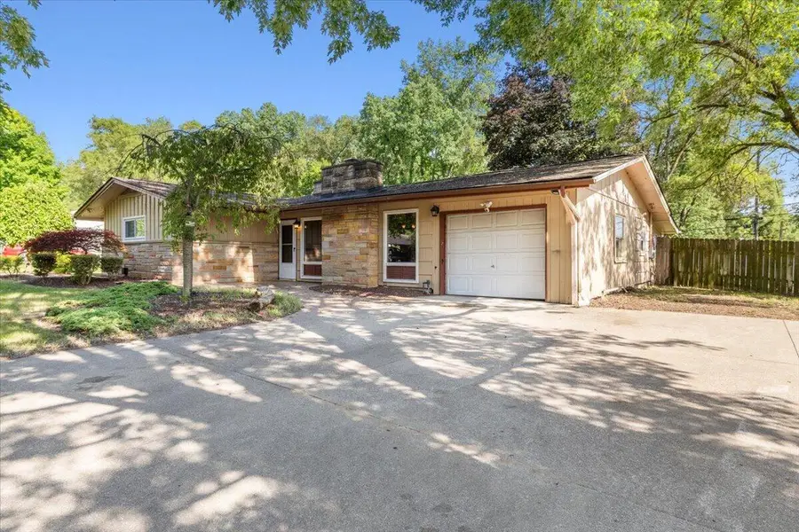 210 Beaver Street, Brighton, MI 48116 - #3