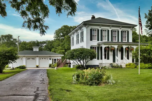 8045 Chilson Road, Pinckney, MI 48169