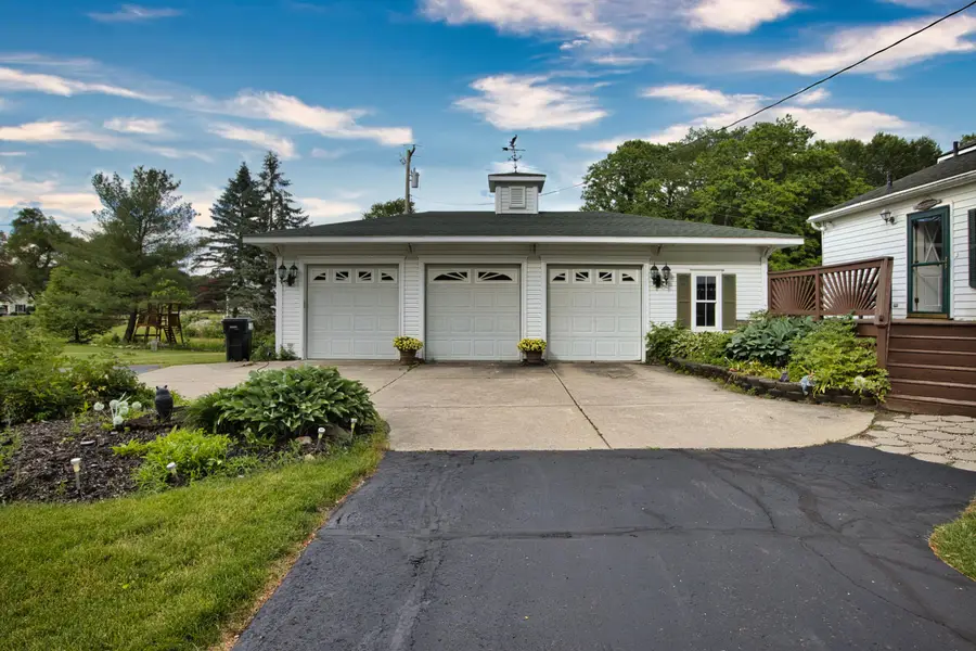 8045 Chilson Road, Pinckney, MI 48169 - #2