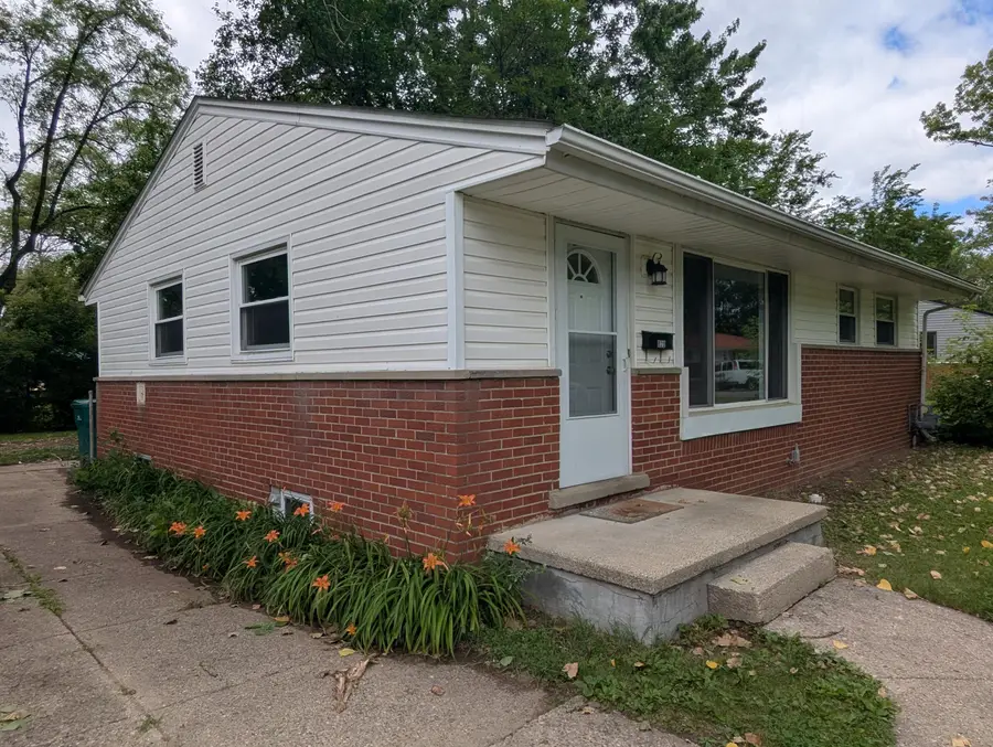 820 Nash Avenue, Ypsilanti, MI 48198 - #2