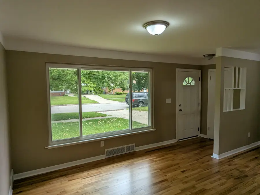 820 Nash Avenue, Ypsilanti, MI 48198 - #3