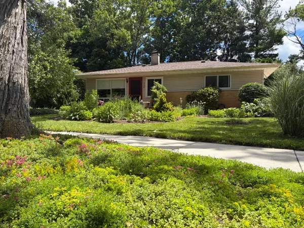 2104 S Circle Drive, AnnArbor, MI 48103