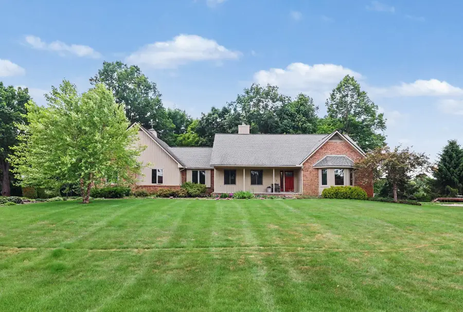 11202 Clovis Pointe Drive, South Lyon, MI 48178 - #2