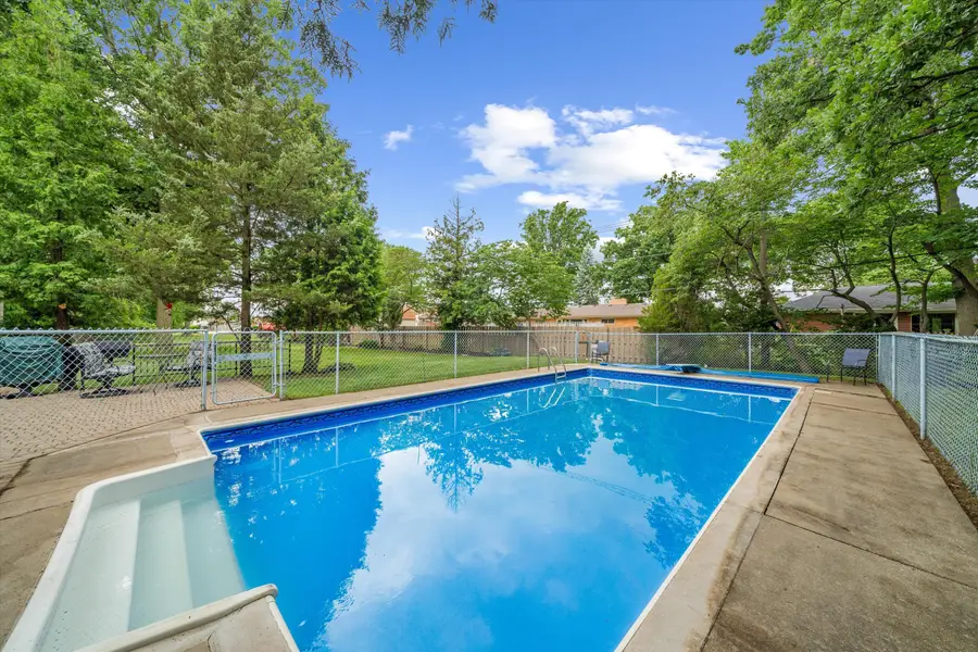 8936 Birchwood Court, Newport, MI 48166 - #3