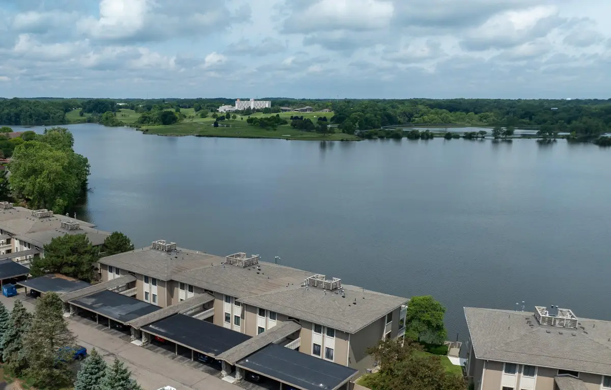 873 Cliffs Drive Unit: 105, Ypsilanti, MI 48198 - #1