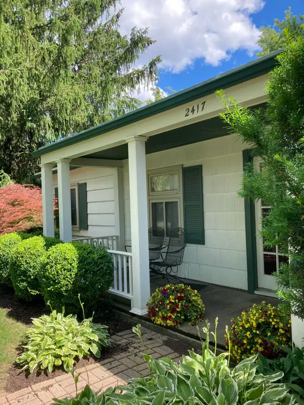 2417 N Circle Drive, AnnArbor, MI 48103