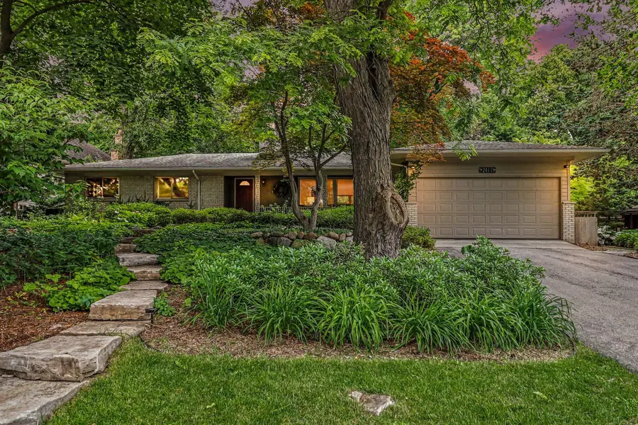 2411 Londonderry Road, Ann Arbor, MI 48104 - #2