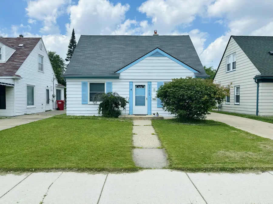 17629 Lincoln Avenue, Eastpointe, MI 48021 - #2
