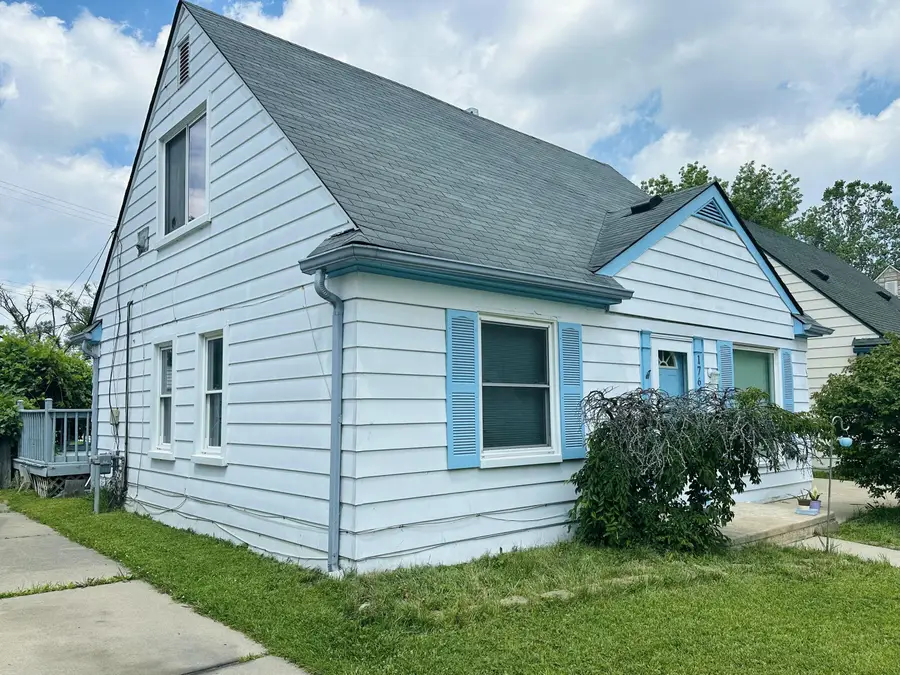 17629 Lincoln Avenue, Eastpointe, MI 48021 - #3