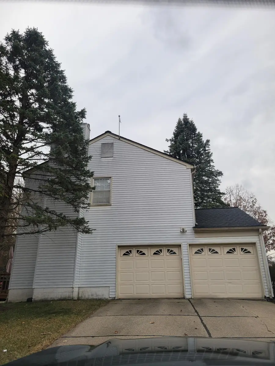 2411 Weathervane Road, West Bloomfield, MI 48324 - #2