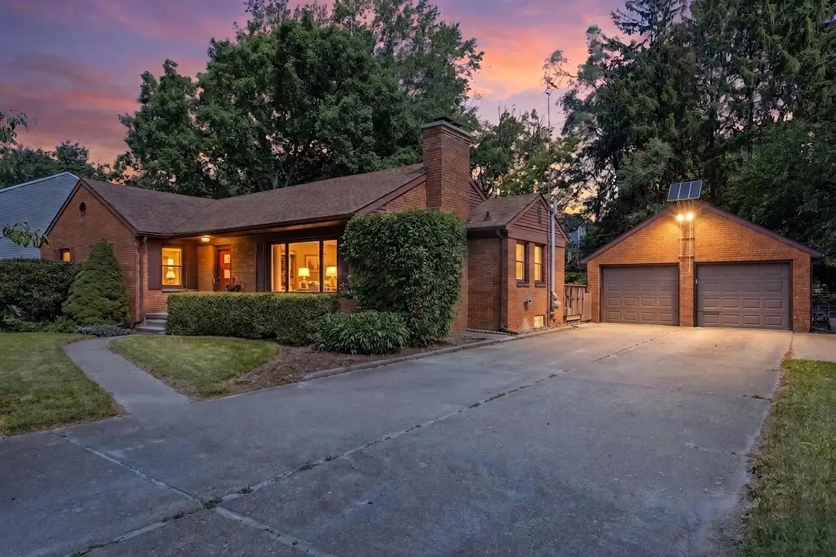 2678 Valley Drive, Ann Arbor, MI 48103 - #1