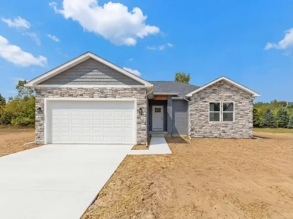 2815 Gady Pines Drive, Adrian, MI 49221