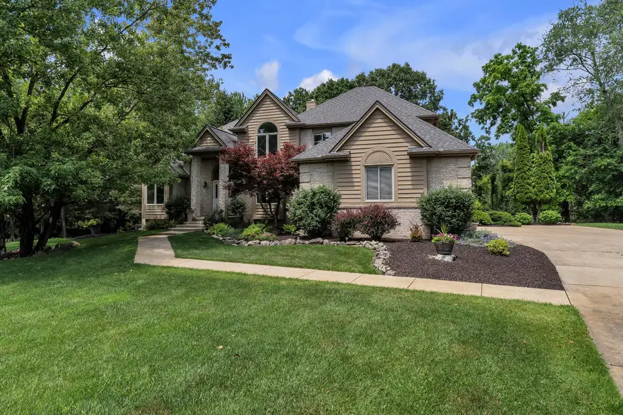24491 Forest Drive, South Lyon, MI 48178 - #2