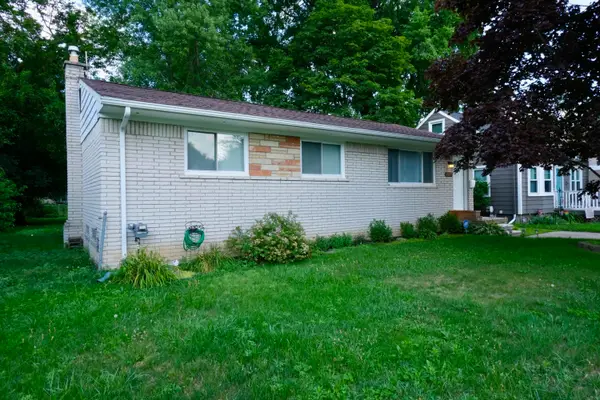 23270 Meadowlark Street, OakPark, MI 48237