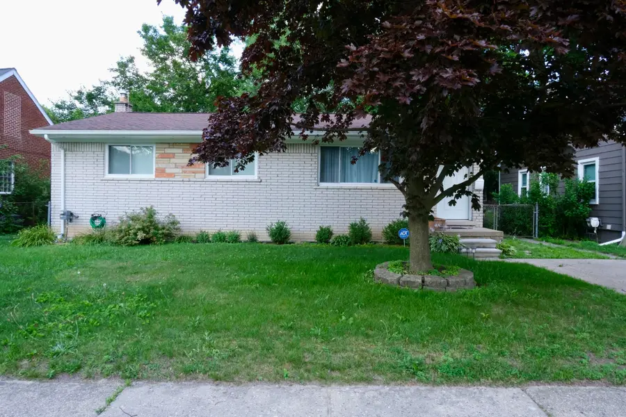23270 Meadowlark Street, Oak Park, MI 48237 - #2