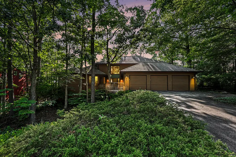 685 Green Road, Ann Arbor, MI 48105 - #3