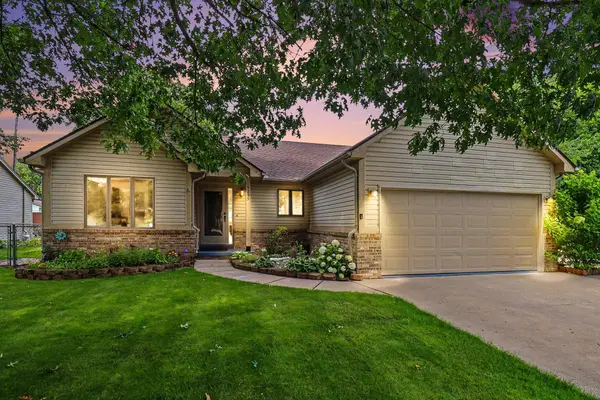 9295 Stonehouse Avenue, Livonia, MI 48150