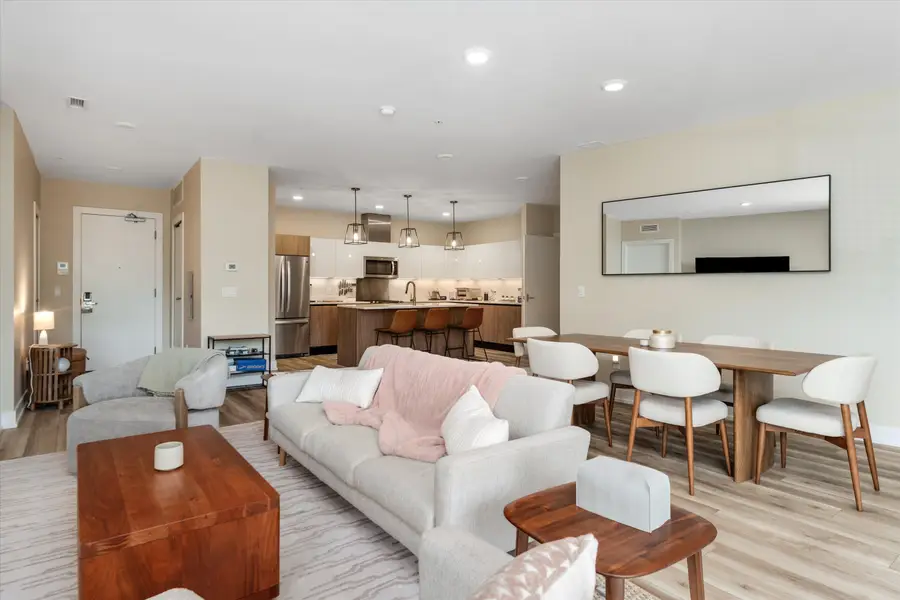 218 W Kingsley Street Unit: 206, Ann Arbor, MI 48103 - #3