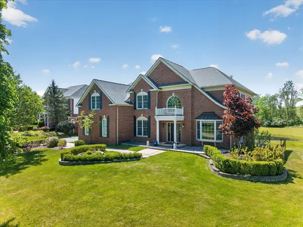 2931 Walnut Ridge Drive, AnnArbor, MI 48103
