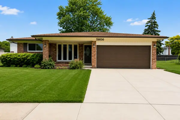 5806 Wedgewood Road, Canton, MI 48187