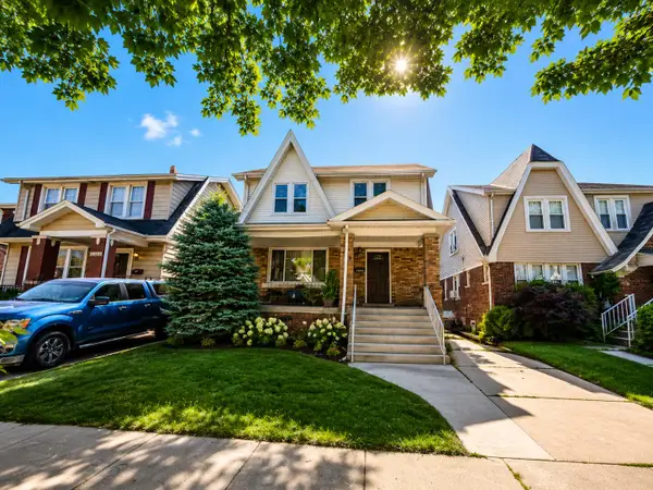 6860 Appoline Street, Dearborn, MI 48126