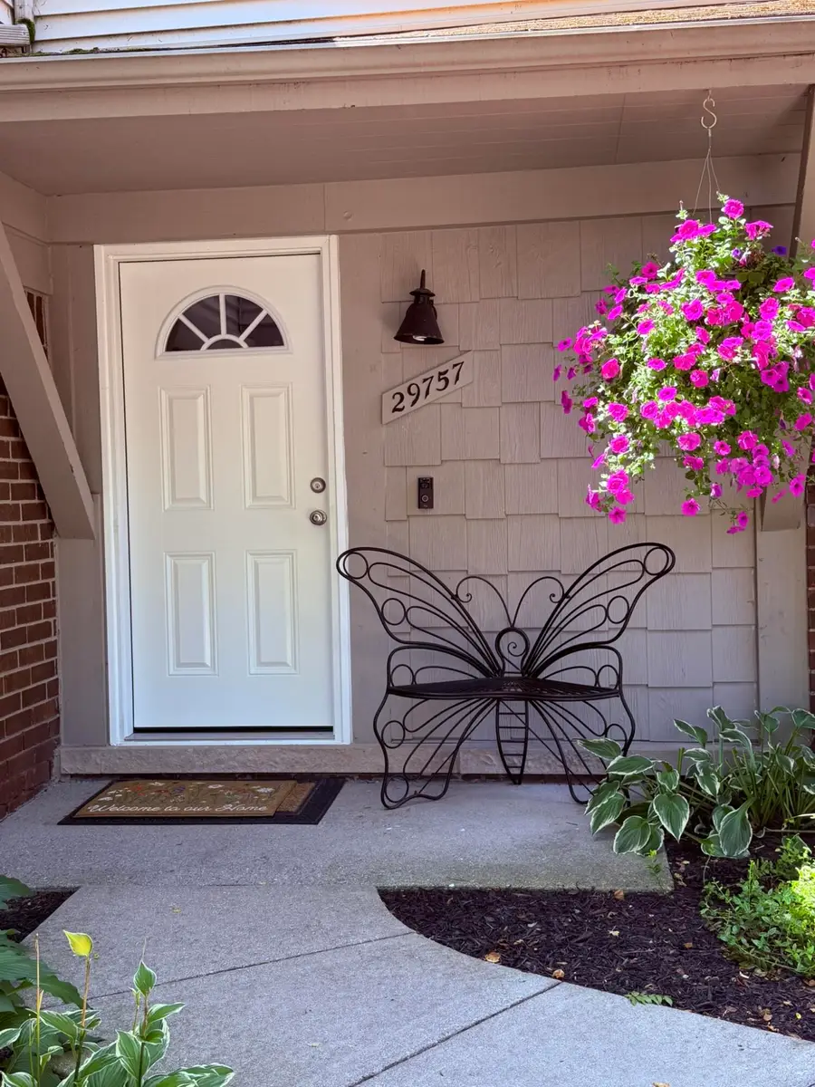 29757 Farmbrook Villa Lane, Southfield, MI 48034 - #3
