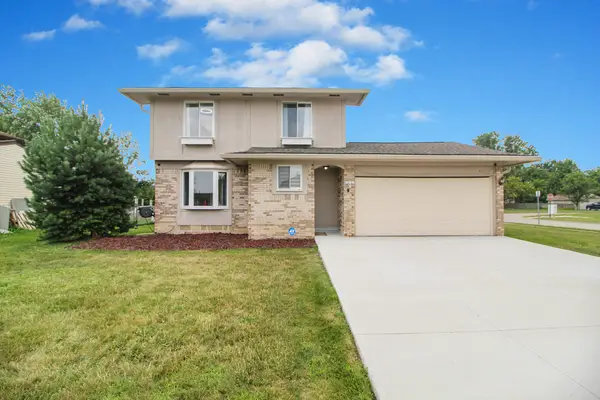 43729 Fleetwood Drive, Canton, MI 48187