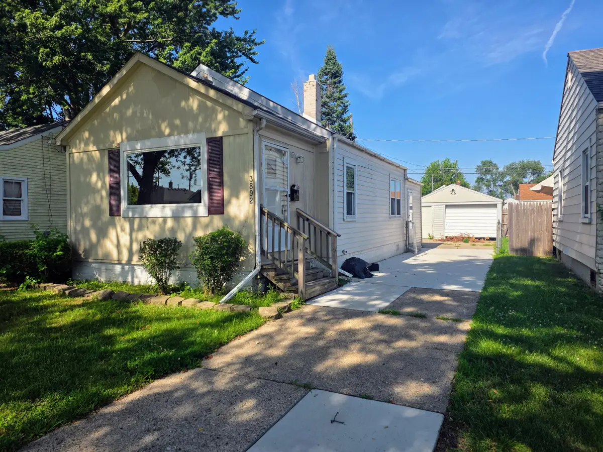 3892 18th Street, Wyandotte, MI 48192 - #1