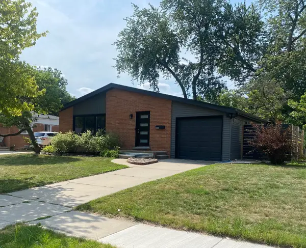 926 Woodlawn Avenue, RoyalOak, MI No