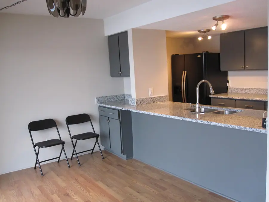 820 Cliffs Drive Unit: 306, Ypsilanti, MI 48198 - #2