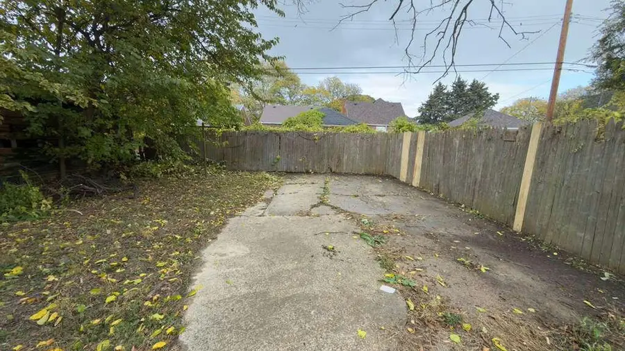 8518 Sussex Street, Detroit, MI 48228 - #3