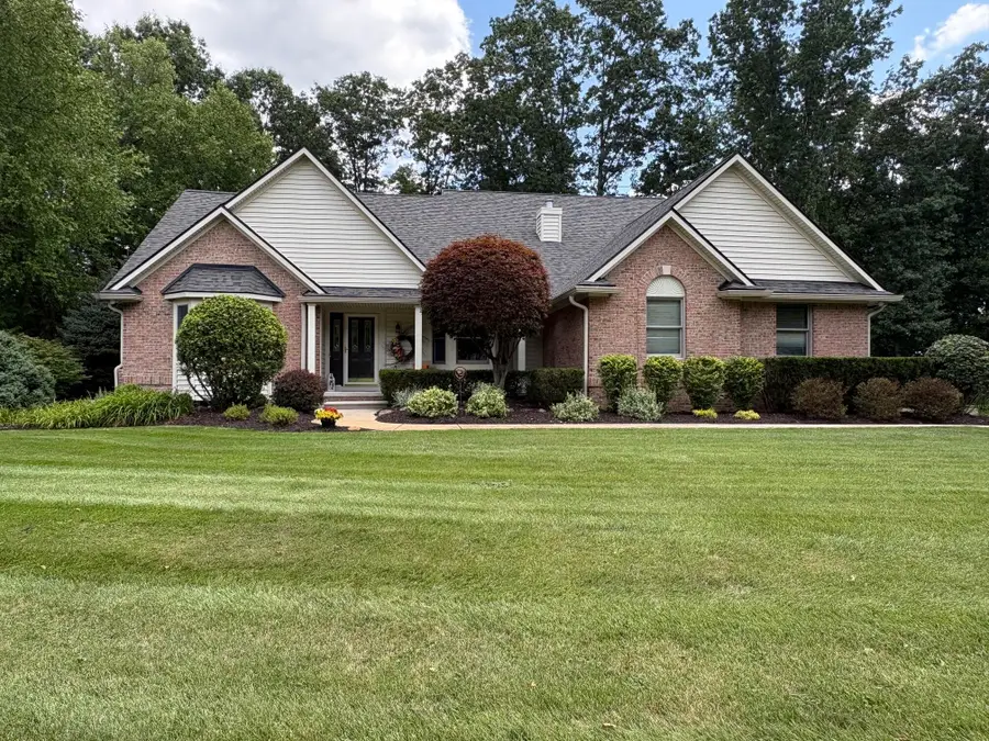 7708 Hunters Pointe, Brighton, MI 48116 - #2