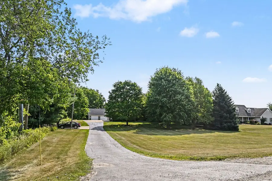 1900 Oak Grove Road, Howell, MI 48855 - #2