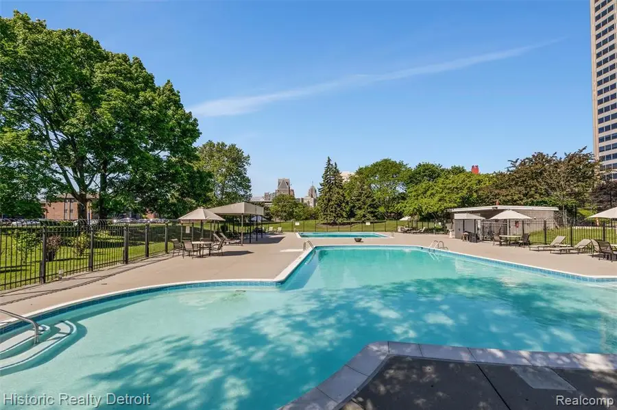 1300 E Lafayette Street Unit: 305, Detroit, MI 48207 - #2